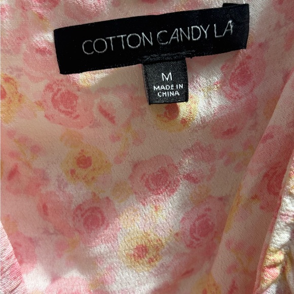 Cotton Candy LA Short Sleeve light pink floral mini dress with cutouts 🌸🌸🌸 - Picture 5 of 8